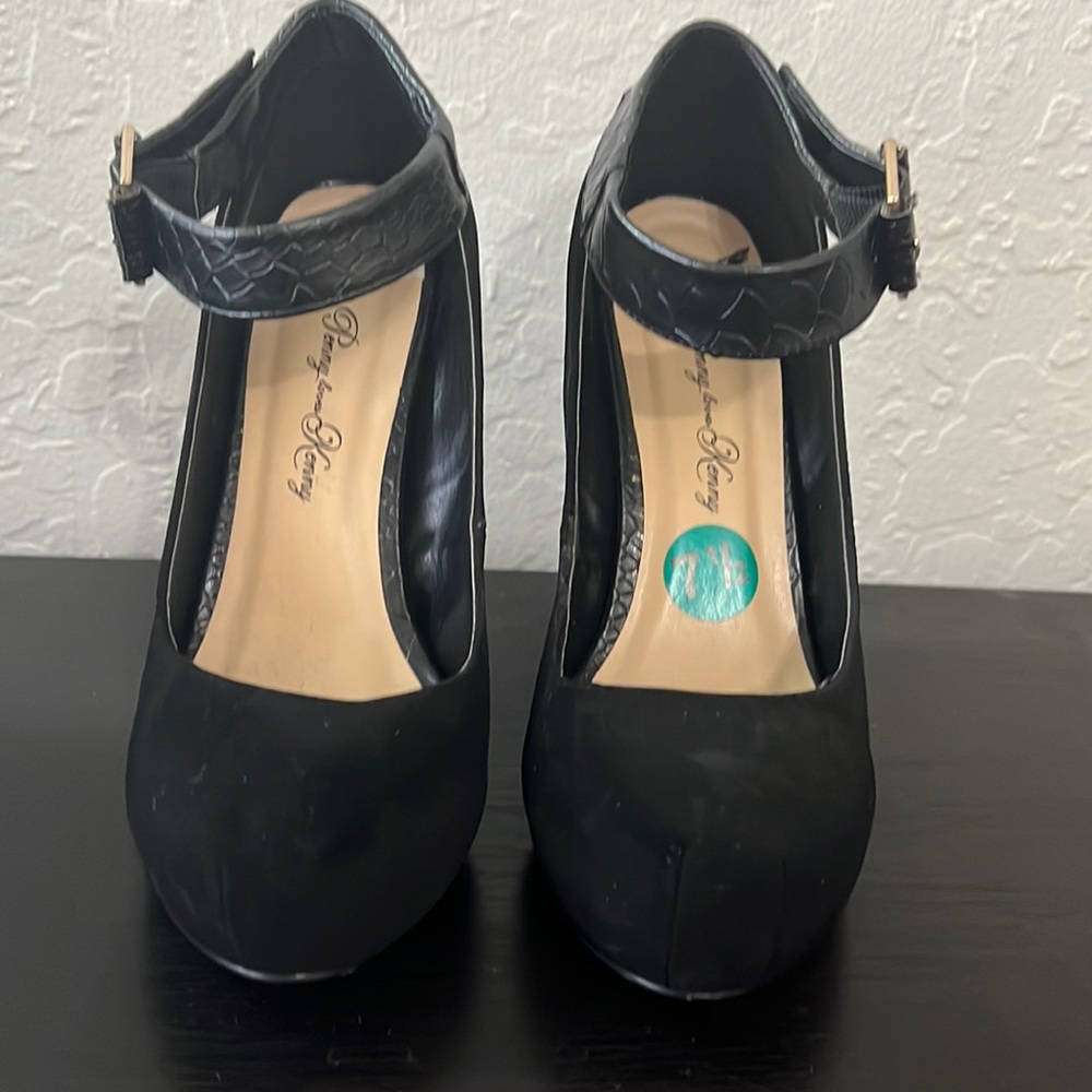Black platform high heels size 7.5